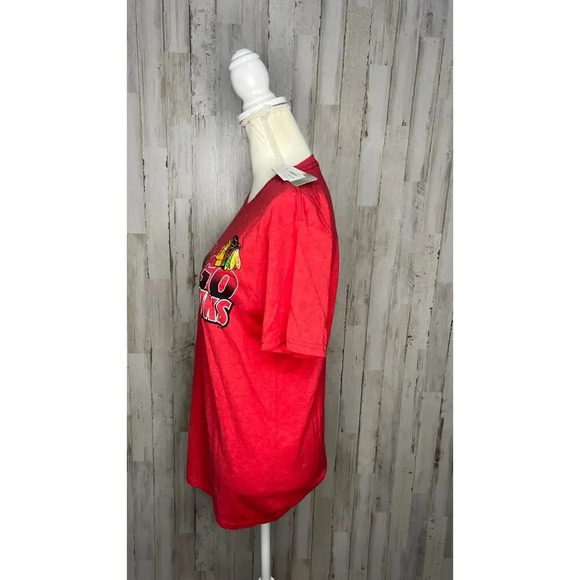 NWT NHL Chicago Blackhawks Men's Large Short Sleeve Red T-Shirt - Picture 5 of 5